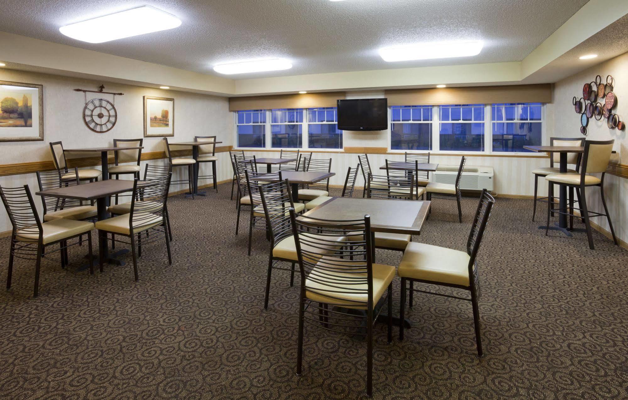Quality Inn & Suites Stillwater Ngoại thất bức ảnh